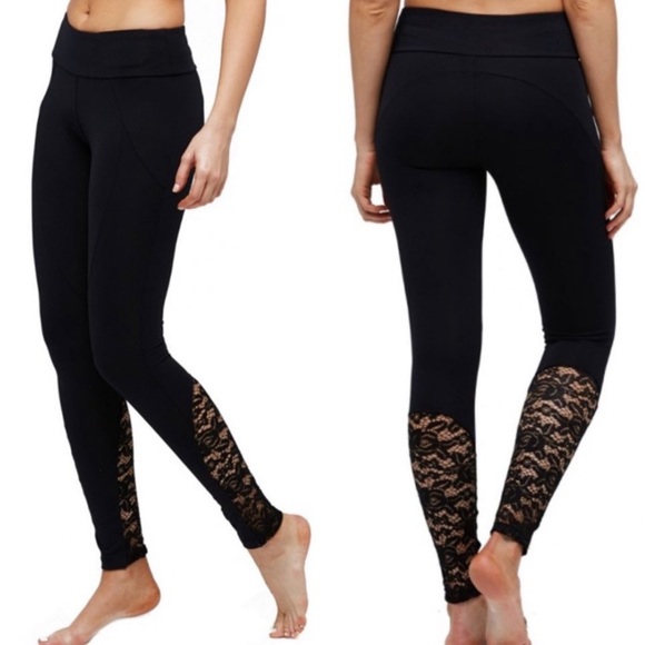 Peony & Me Pants - PEONY & ME Black Mid-Rise Full-Length Lace Hem Athletic Leggings Size Medium
